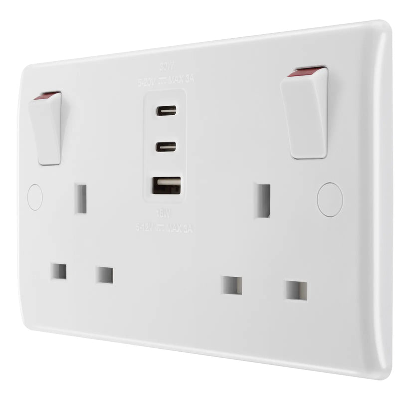 BG Electrical 800 Series - Double, switched, single pole, with 1 x A and 2 x C type USB (30W)