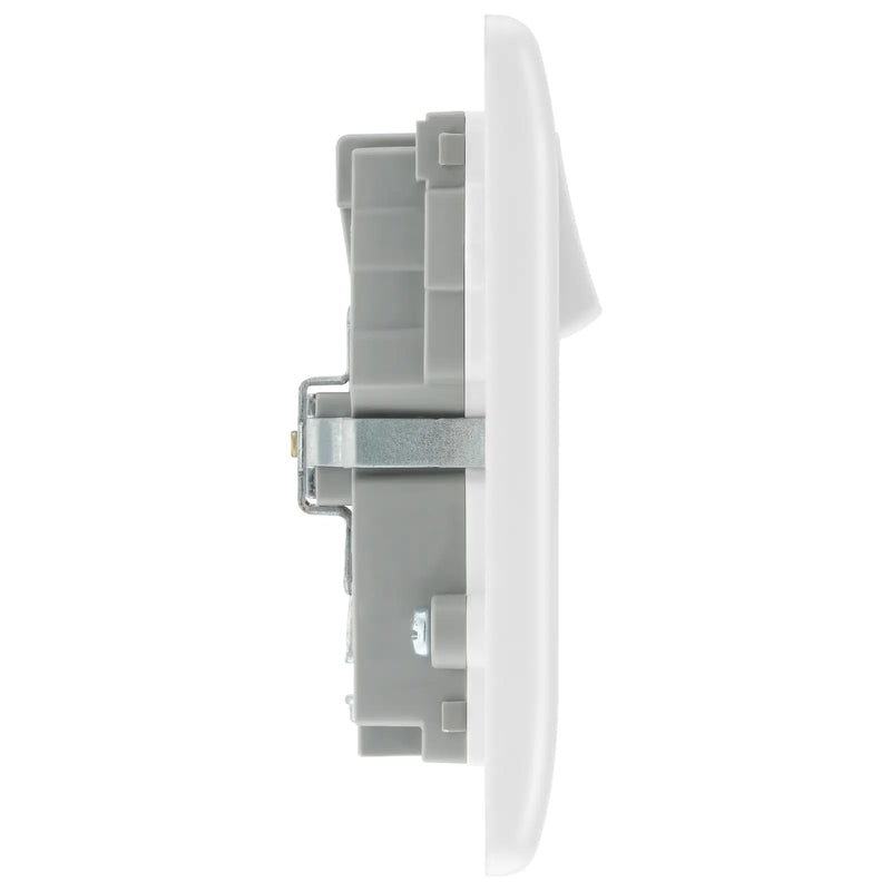 BG Electrical 800 Series - Double, switched, single pole, with 1 x A and 2 x C type USB (30W)