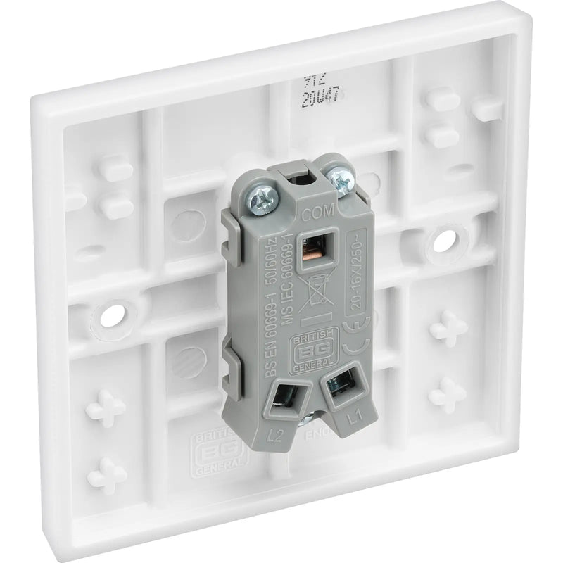 BG Electrical 900 Series - Single, 2 way switch