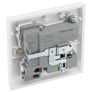 BG Electrical 900 Series - Single, switched, single pole, with 1 x USB A + 1 x USB C