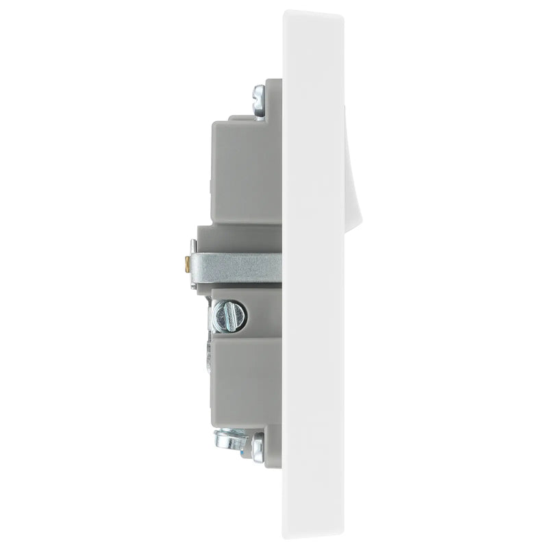 BG Electrical 900 Series - Single switched, single pole, with 2 x USB A