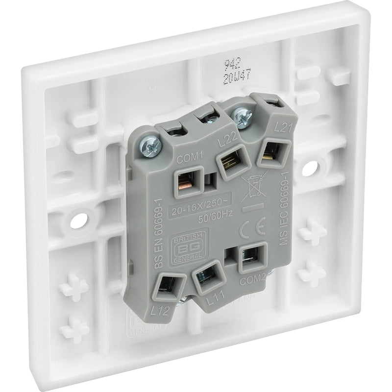 BG Electrical 900 Series - Double, 2 way switch