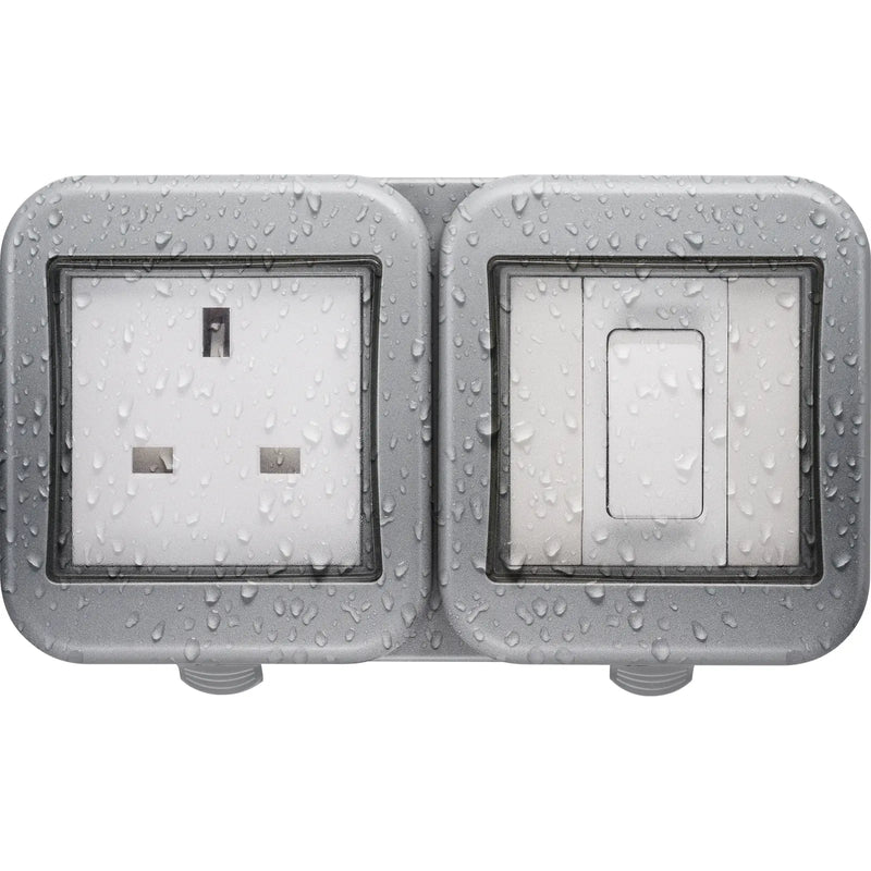 BG Electrical Weatherproof IP55 - Single socket with single switch, IP55