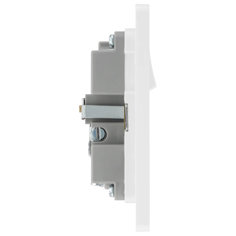 BG Electrical Evolve Pearlescent White - Single, switched, single pole, with 1 x USB A + 1 x USB C