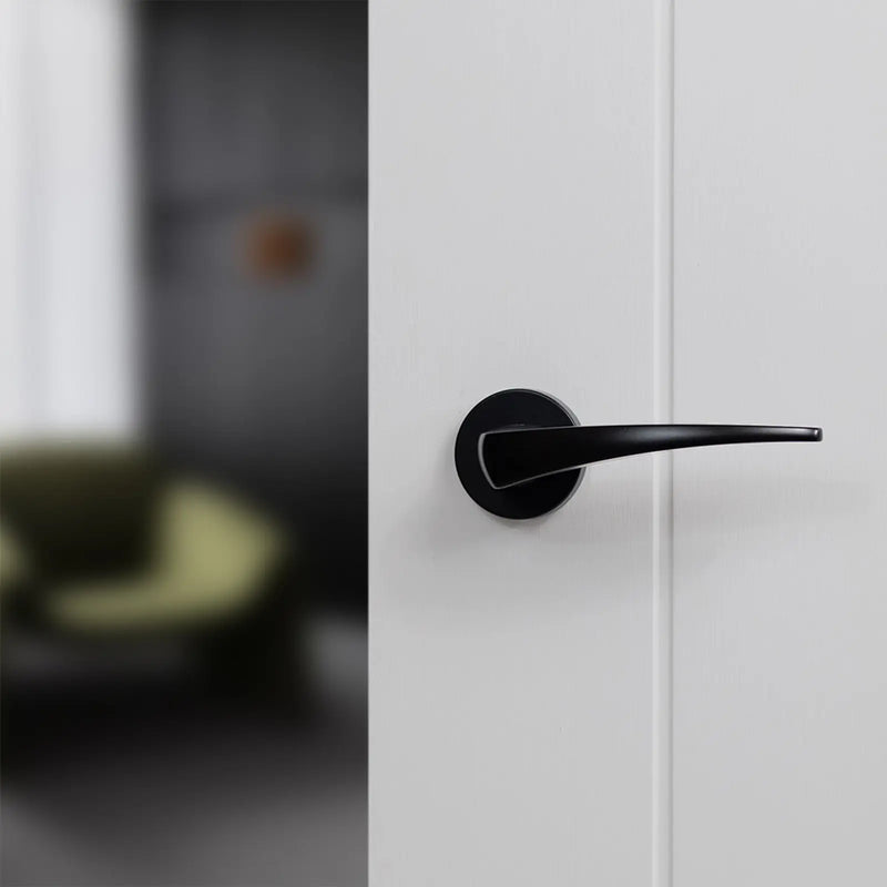 Atlantic Forme Foglia Lever Door Handle on Minimal Round Rose - Matt Black