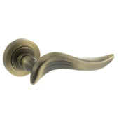 Atlantic Old English Oxford Lever Door Handle on Round Rose - Matt Antique Brass