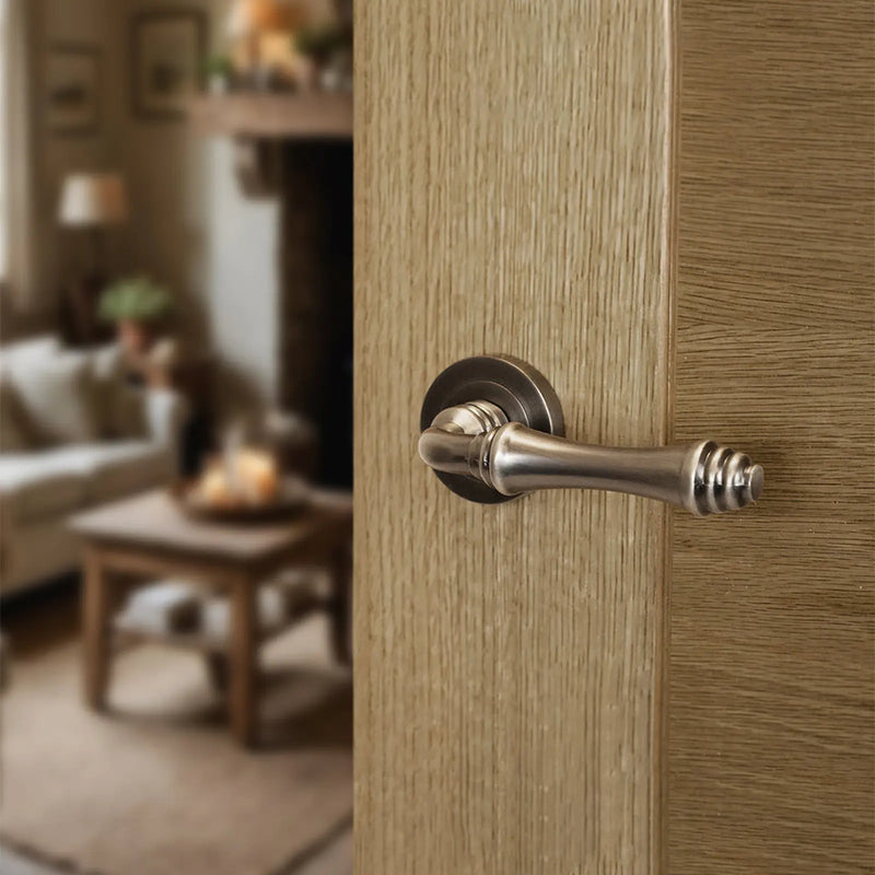 Atlantic Old English Durham Door Handle Pack (Latch Set - 2.5" CE Latch, 4" Slim Knuckle Hinges x2)