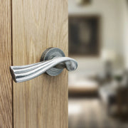 Atlantic Old English Richmond Door Handle Pack (Bathroom Set - 3" CE Bathroom Lock, 4" Slim Knuckle Hinges x2)