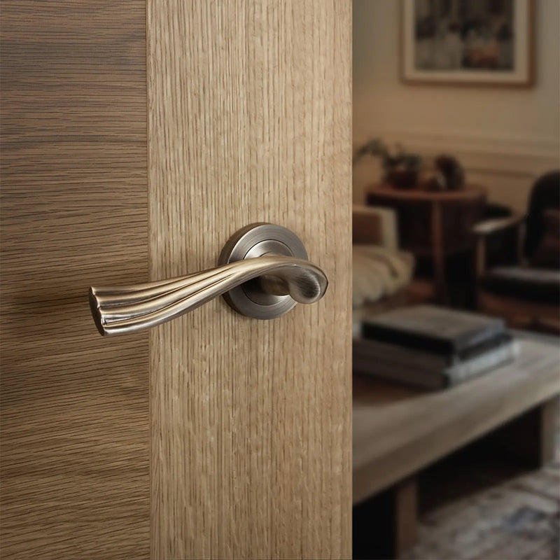 Atlantic Old English Richmond Door Handle Pack (Latch Set - 3" CE Latch, 4" Fire Rated Hinges x3)