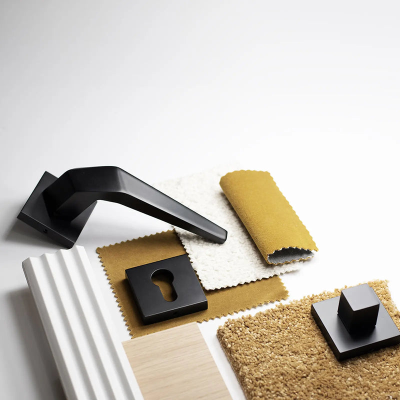 Atlantic Oro & Oro WC Turn and Release on Square Rose