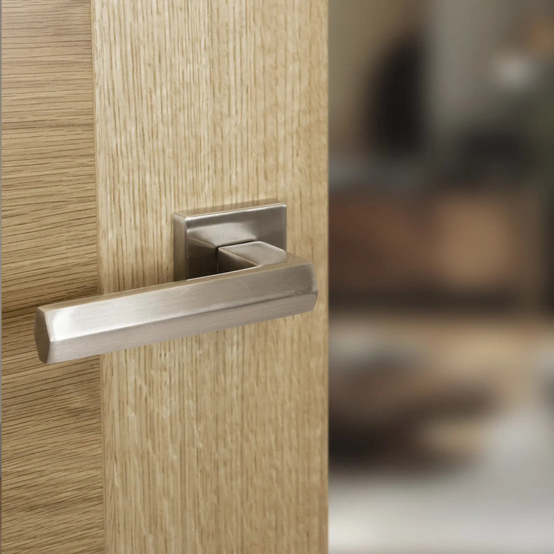 Atlantic Senza Pari Davoli Lever Door Handle on Flush Square Rose