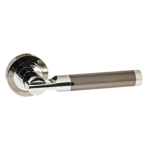 Atlantic STATUS Dakota Lever Door Handle on Round Rose