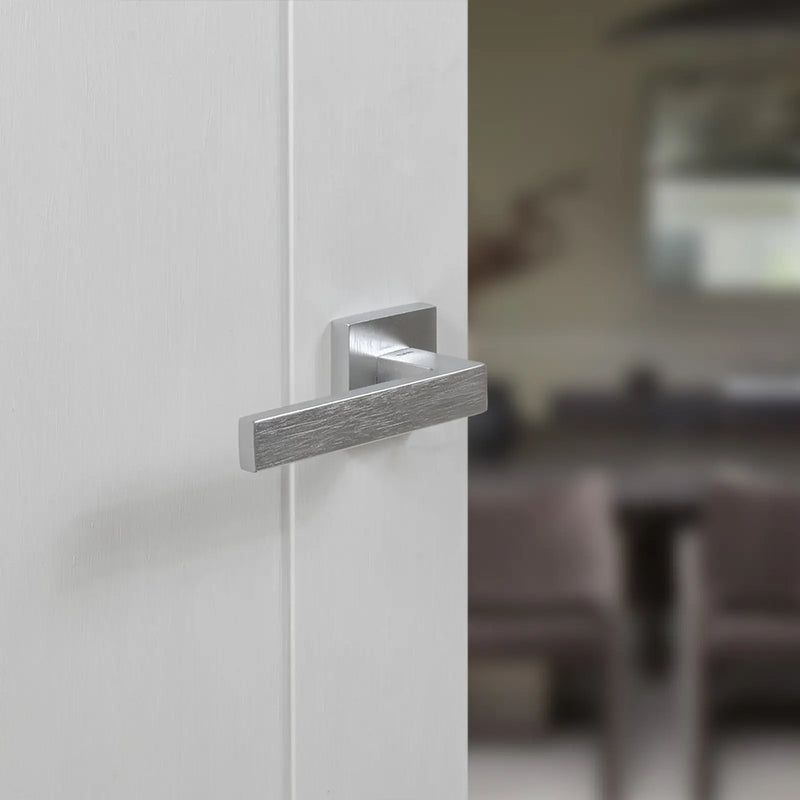 Atlantic Tupai Rapido QuadraLine Rillo Lever Door Handle on Square Rose