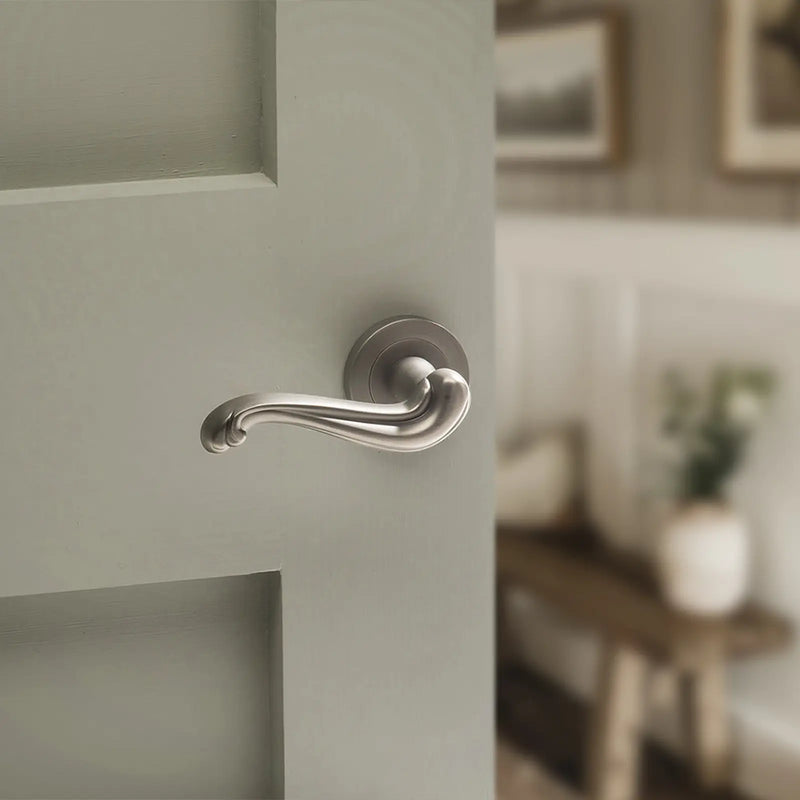 Atlantic Old English Colchester Door Handle Pack (Latch Set - 3" CE Latch, 4" Slim Knuckle Hinges x2)