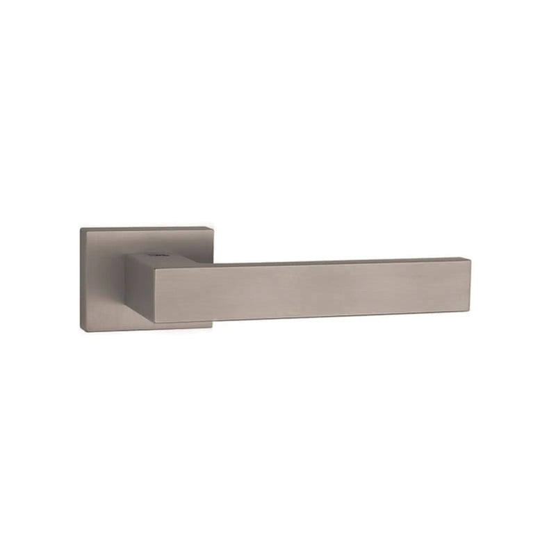 Atlantic Tupai Rapido RetaLine Rillo Lever Door Handle on Long Rose