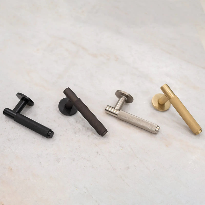 Atlantic Millhouse Brass Crompton Knurled Lever Door Handle on 5mm Slimline Round Rose