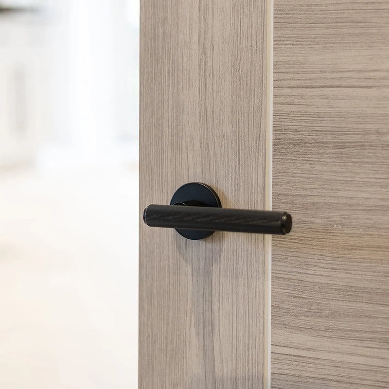 Atlantic Millhouse Brass Stephenson Knurled Lever Door Handle on 5mm Slimline Round Rose