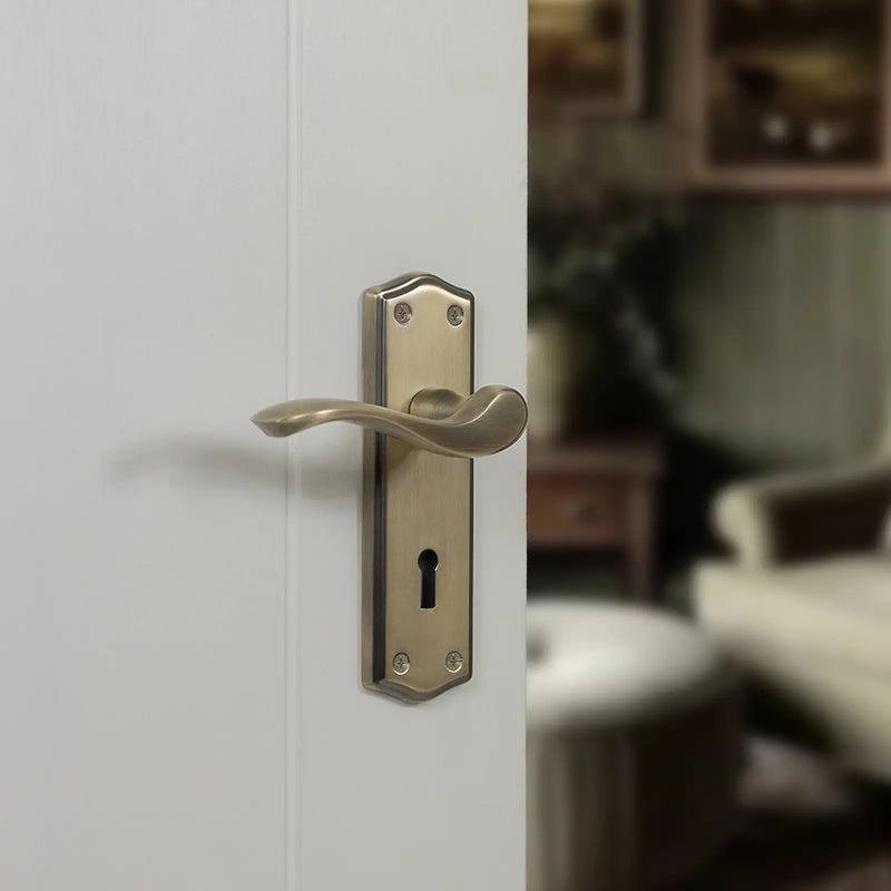 Atlantic Old English Warwick Latch Lever Door Handle on Backplate
