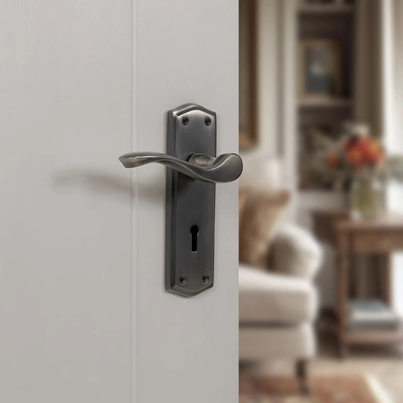 Atlantic Old English Warwick Latch Lever Door Handle on Backplate