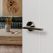 Atlantic STATUS Alabama Lever Door Handle on Round Rose