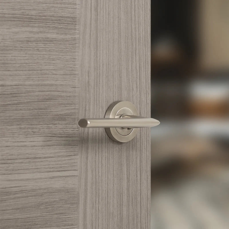 Atlantic STATUS Alabama Lever Door Handle on Round Rose