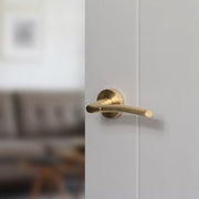 Atlantic STATUS Indiana Lever Door Handle on Round Rose