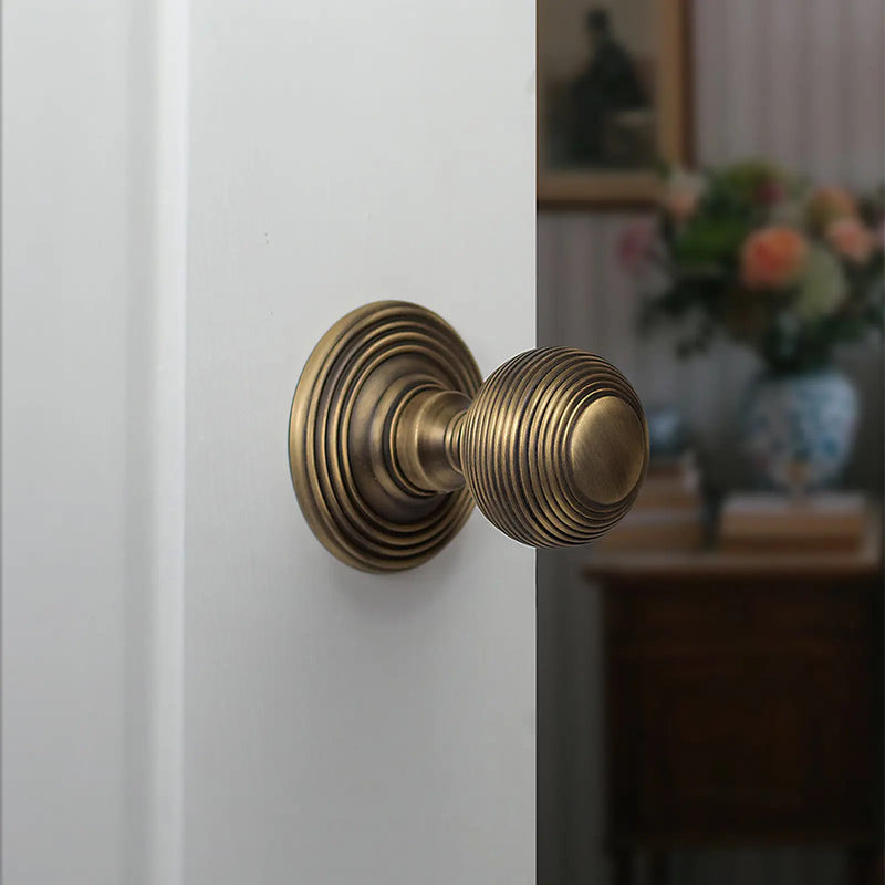 Atlantic Old English Ripon Door Knob Pack (Lock Set - 3" Latch & Deadlock, 3" Fire Rated Hinges x3)