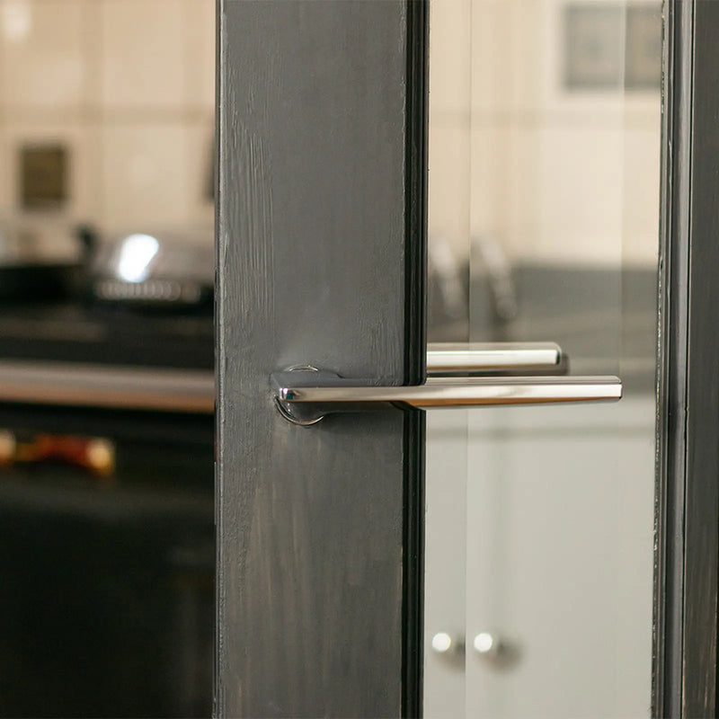 Atlantic Forme Boston Lever Door Handle on Concealed Round Rose
