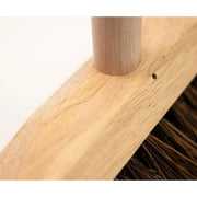 Edge Bassine Deck Scrub With Wooden Handle