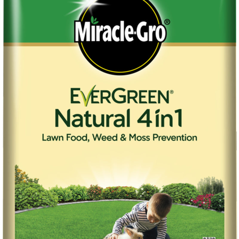 Miracle-Gro® Natural 4 in 1 Feed, Weed & Mosskiller 260sqm